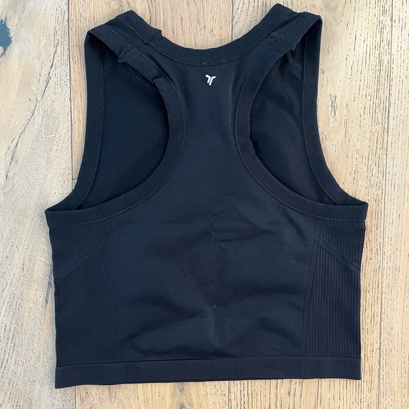 Old Navy Women Large Fitted Seamless Crop Tank Top Black Jack Workout Racerback - Picture 3 of 6